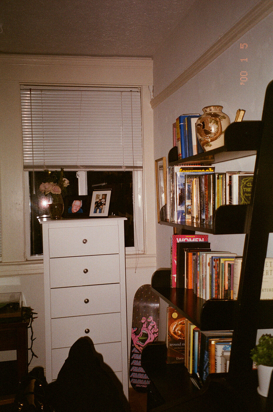 Point and shoot, frame 08 — photograph by Pascale Arahia