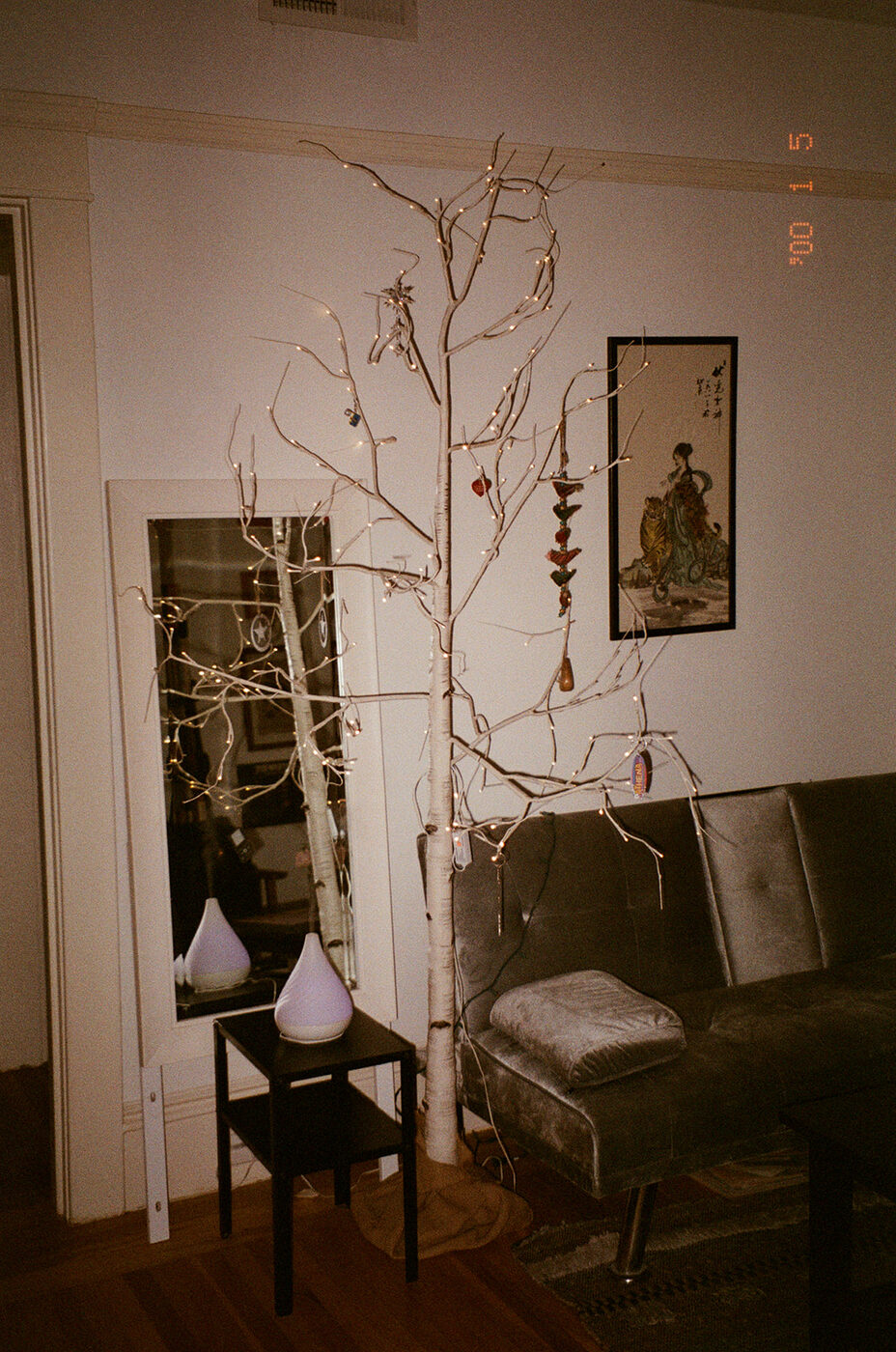 Point and shoot, frame 11 — photograph by Pascale Arahia