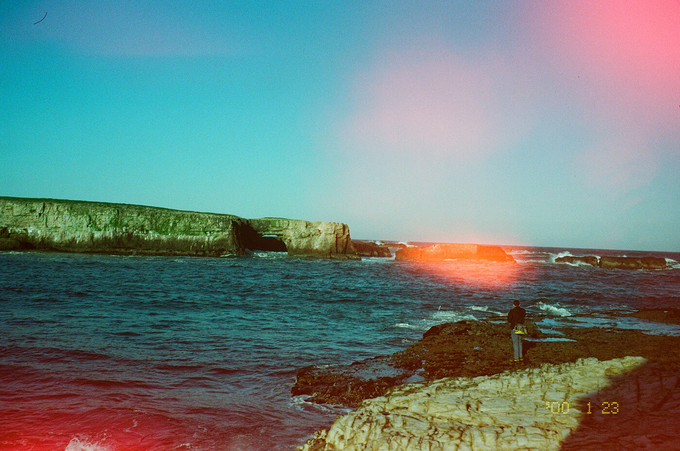 Point and shoot, frame 14 — photograph by Pascale Arahia