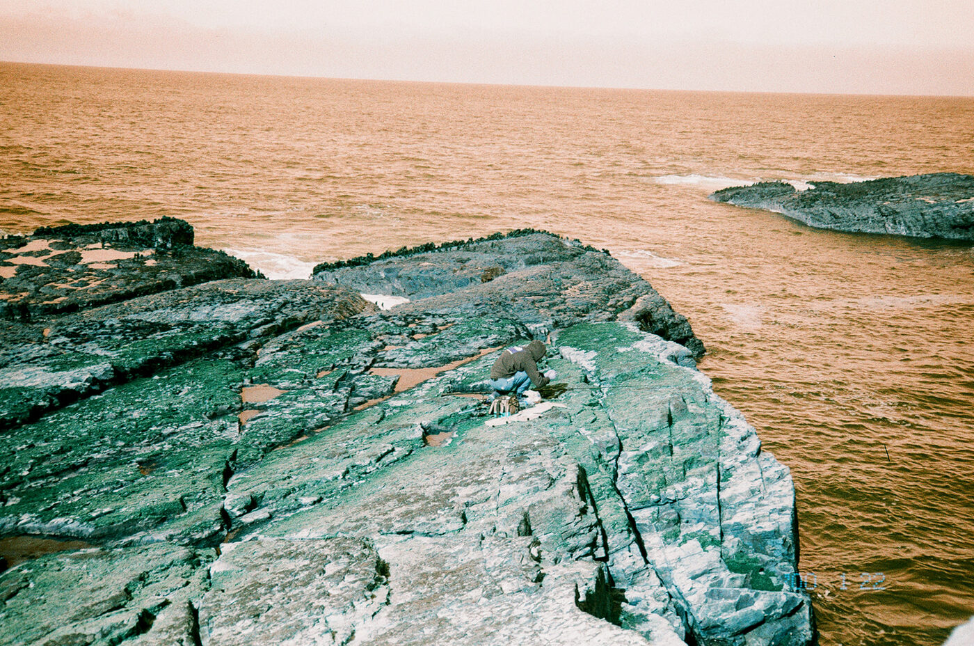 Point and shoot, frame 18 — photograph by Pascale Arahia