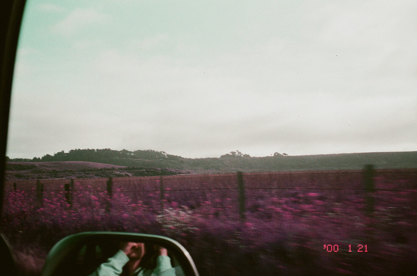 Point and shoot, frame 26 — photograph by Pascale Arahia