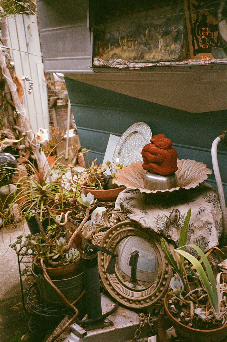 Point and shoot, frame 51 — photograph by Pascale Arahia